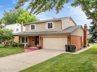 37751 Hanson Dr, Sterling Heights, MI 48310