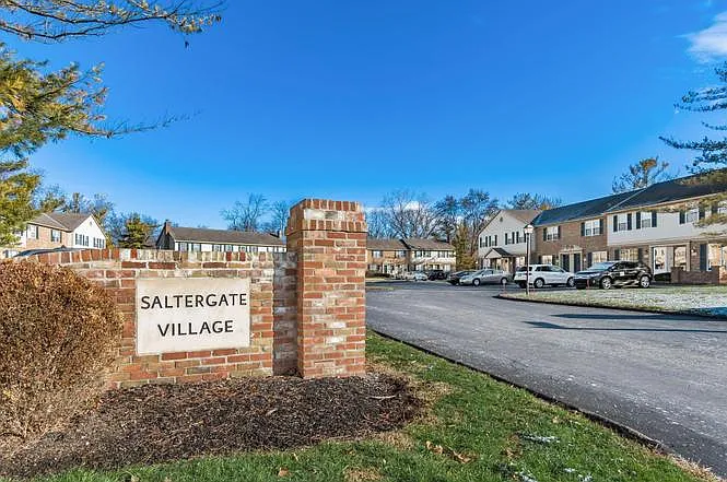 2 bed, 1.5 bath, 1000 sqft, $1,700 — Photo 4