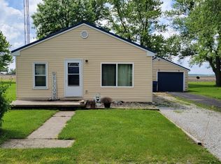 303 W Lincoln St, Garrett, IL 61913