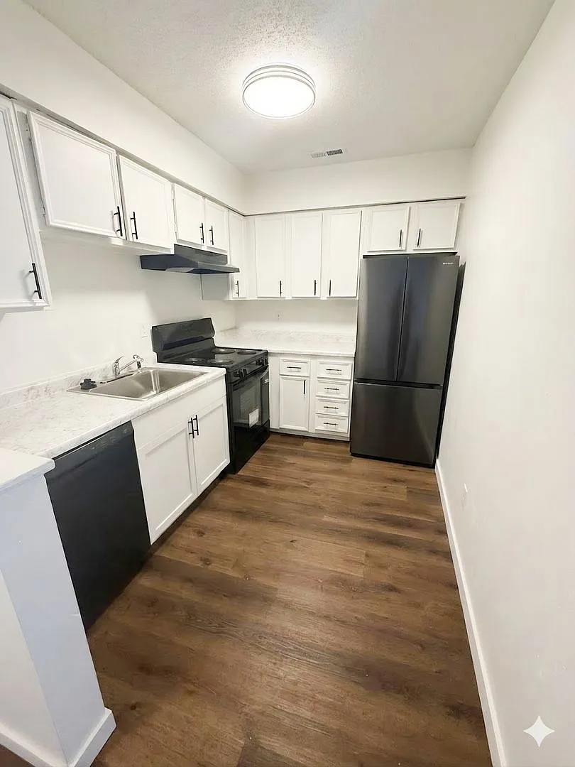 Birch Apartments — Photo 3