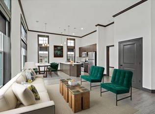 Parkville Flats, Kansas City, MO 64152