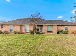 221 Prairie Creek Rd, Red Oak, TX 75154