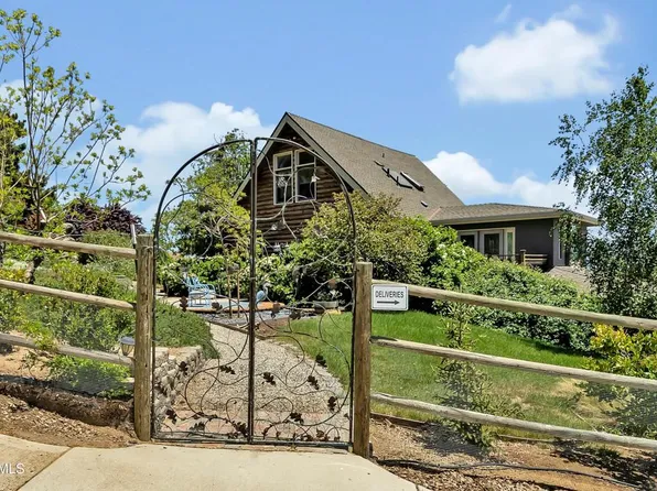 21860 Buckthorne Ct, Tehachapi, CA 93561