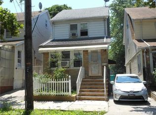 158-18 77 Ave, Fresh Meadows, NY 11366