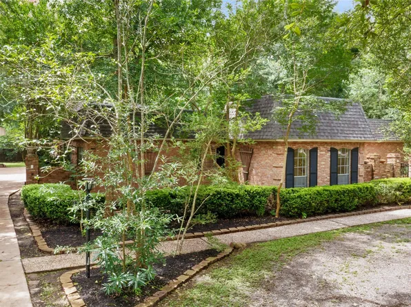 1216 Oak Hollow Dr, Dickinson, TX 77539