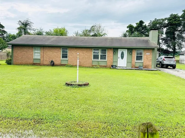 16544 Becky St, Athens, AL 35611