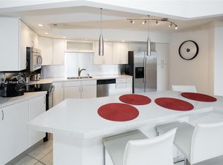 15645 Collins Ave APT 601, Sunny Isles Beach, FL 33160