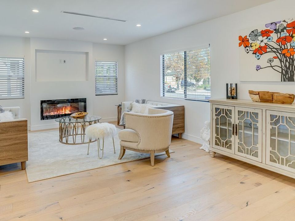 1st image of 4537 Farmdale Ave