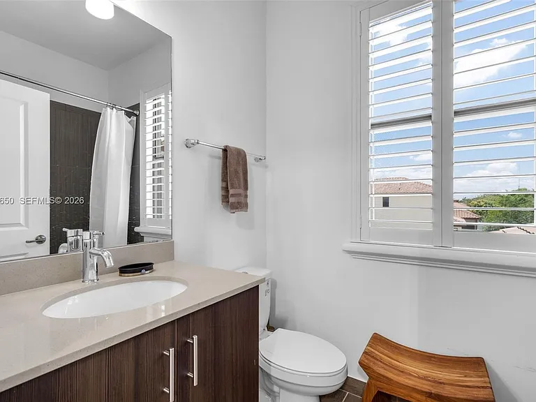5113 NW 52nd St #5113 — Photo 27