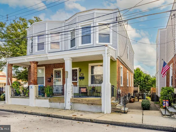 23 S Cricket Ter, Ardmore, PA 19003
