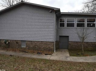 285 Resort Rd, Holly Grove, AR 72069