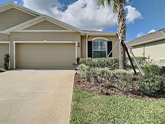 3rd image of 7639 Stonebrook Cir