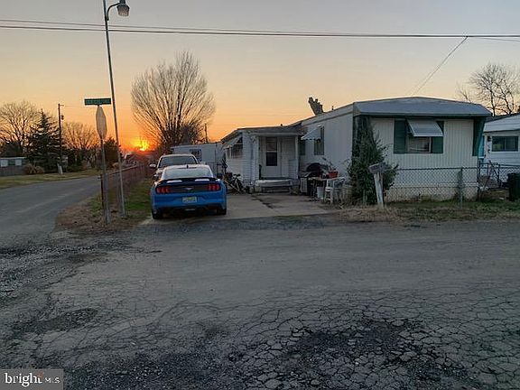 2nd image of 1 Cecil Rd