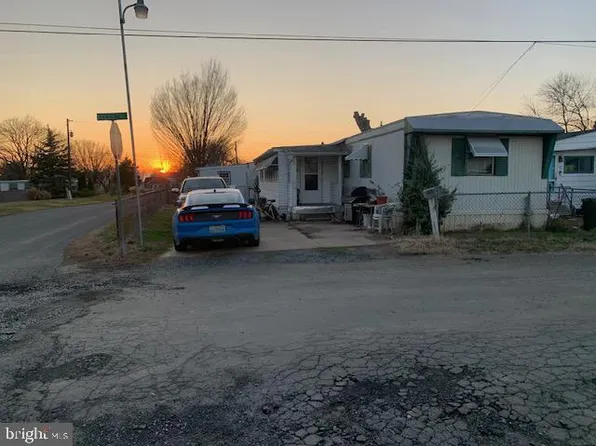 1 Cecil Rd, Earleville, MD 21919