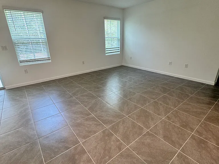 8042 SW Highway 484 — Photo 14