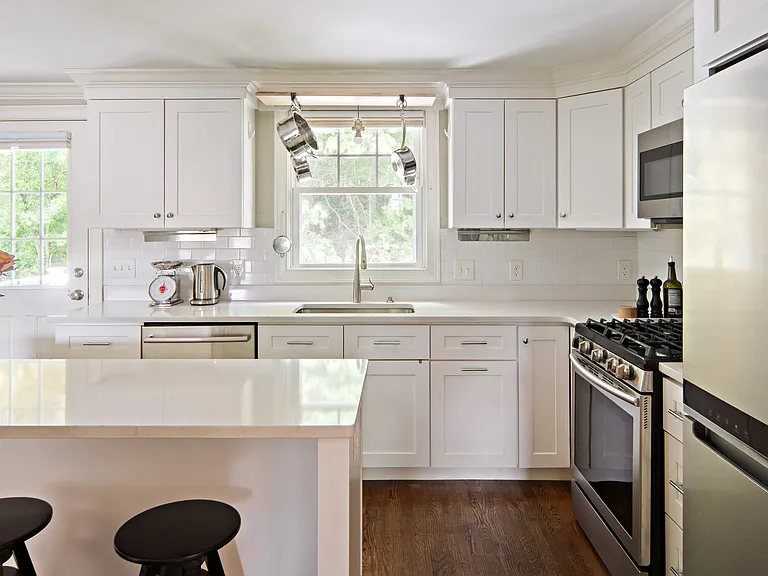 204 Dedham St — Photo 3
