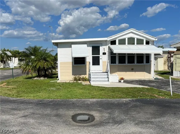 1 Zircon Dr #1-Z, Naples, FL 34114