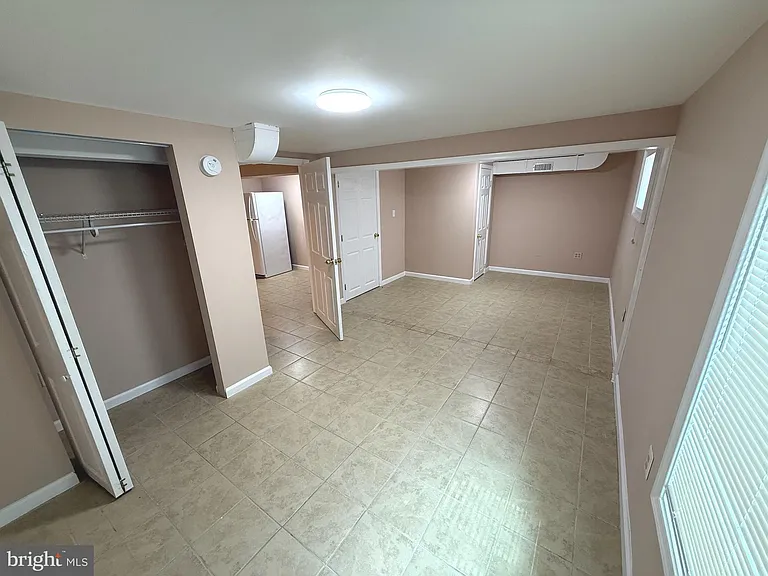 7104 Adelphi Rd — Photo 34
