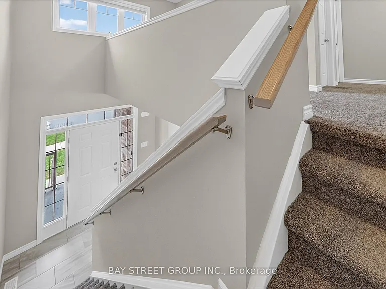 445 Avens St — Photo 22