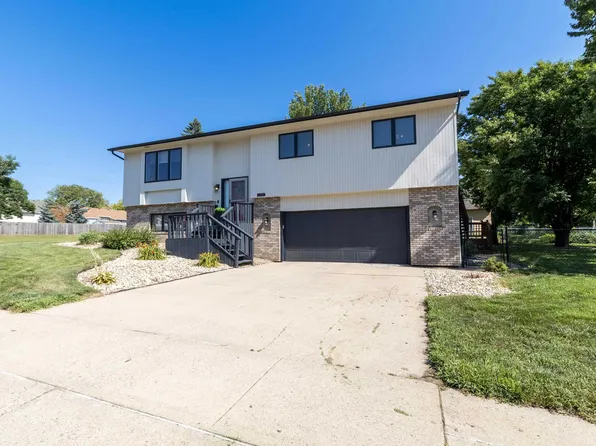 6804 W 51st St, Sioux Falls, SD 57106