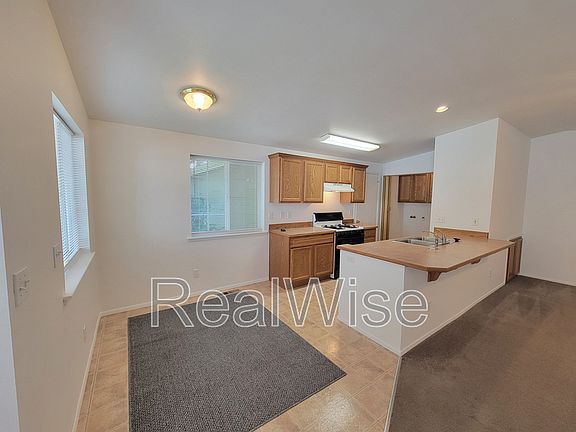 3rd image of 1914 NW Elm Ave