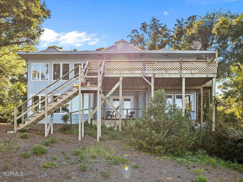 132 Oakleaf Drive, Pine Knoll Shores, NC 28512 Zillow