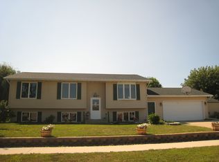 1017 Pleasant Ave, Waupun, WI 53963