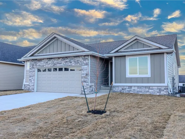 18041 Alpine Dr, Clive, IA 50325