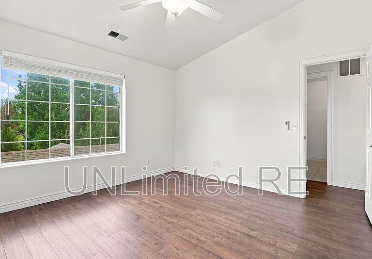 3272 S Litzler Dr — Photo 17