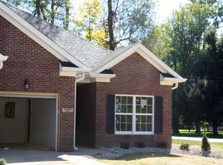 11313 Frenchrone Dr #102, Louisville, KY 40272