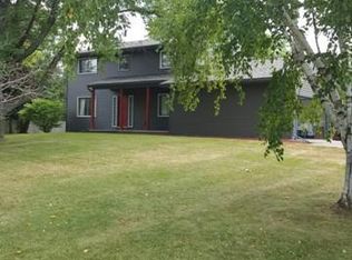 2460 Gilbert Rd, Lansing, MI 48911