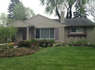 17851 Beechwood Ave, Beverly Hills, MI 48025