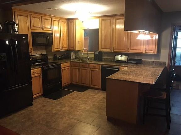 2nd image of 2086 Mohawk Dr