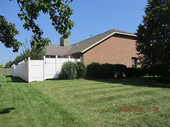 2nd image of 2000 Indian Ridge Dr