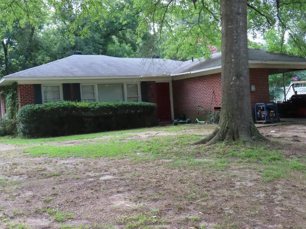 701 10th St NW, Springhill, LA 71075