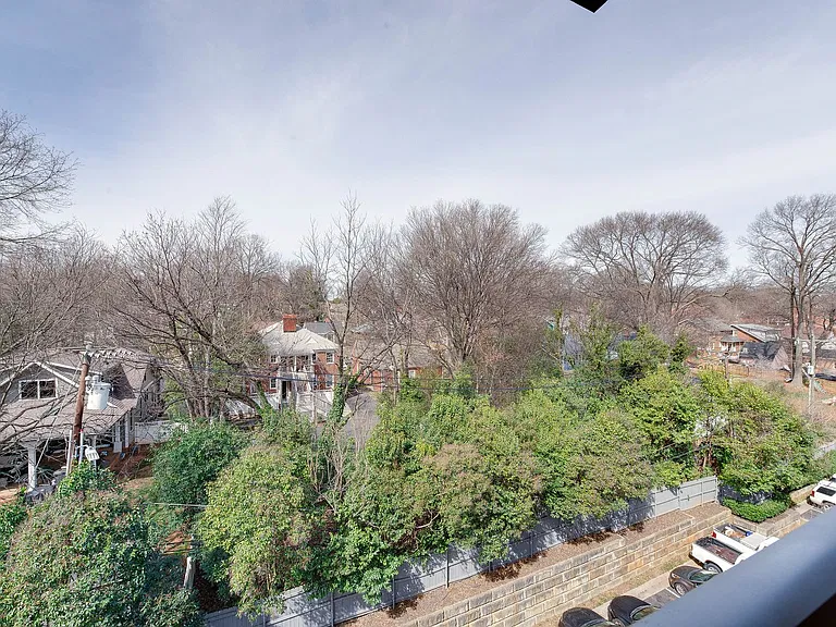 630 Calvert St #407 — Photo 23