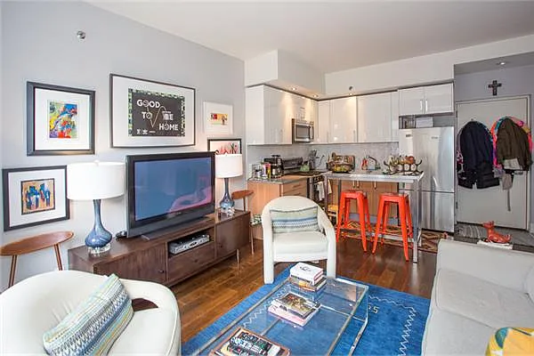 Rented by Compass | media 21