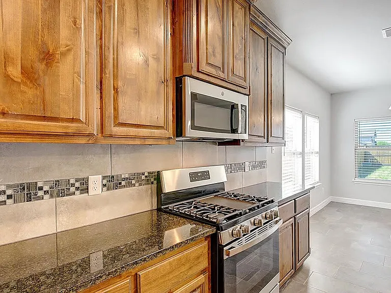 7522 Sable Creek Dr — Photo 28