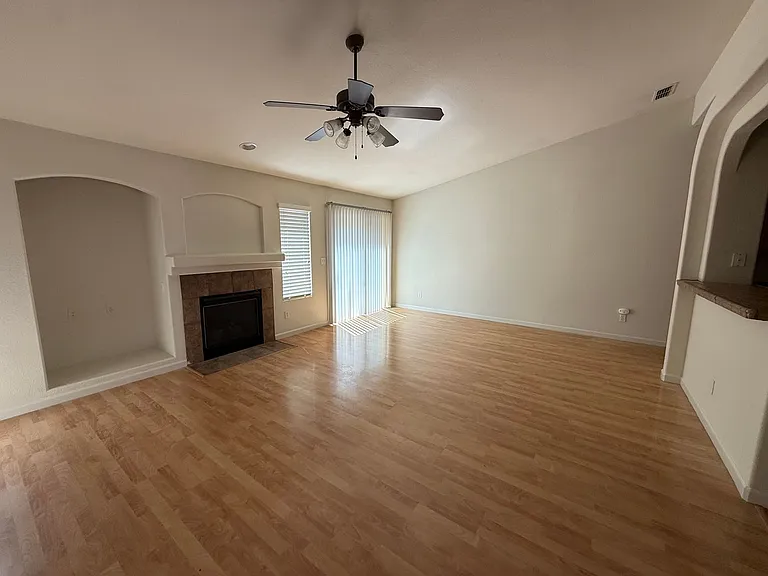 3165 Poppy St — Photo 5