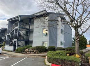 2613 NE 4th St APT 221, Renton, WA 98056