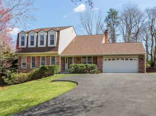 7612 Barnum Rd, Bethesda, MD 20817