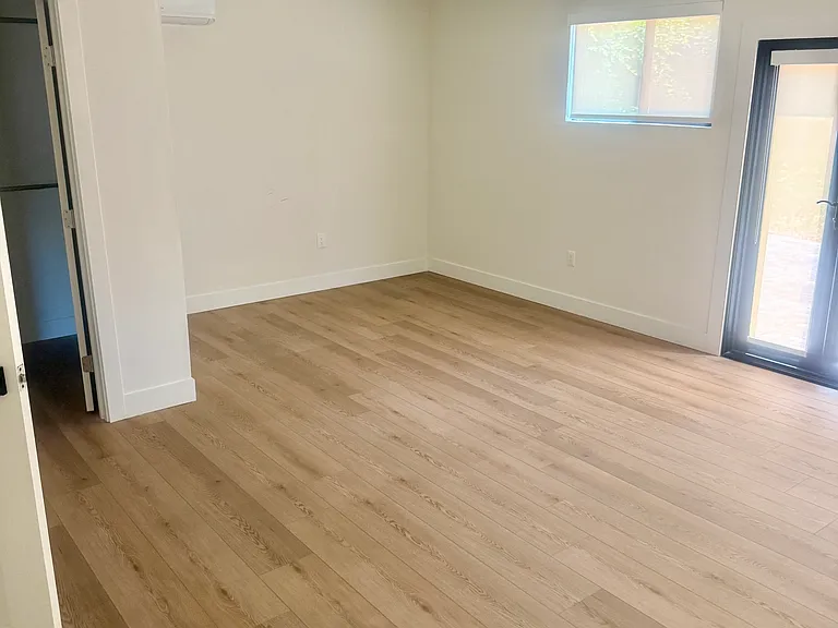 741 Valley View Ave — Photo 24