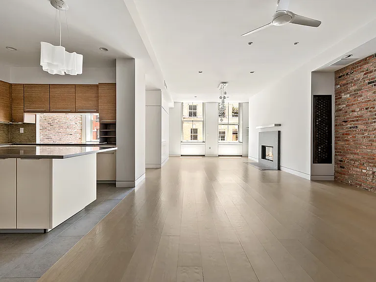 35 N Moore St #5C — Photo 3