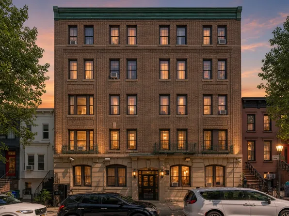 307 12th Street