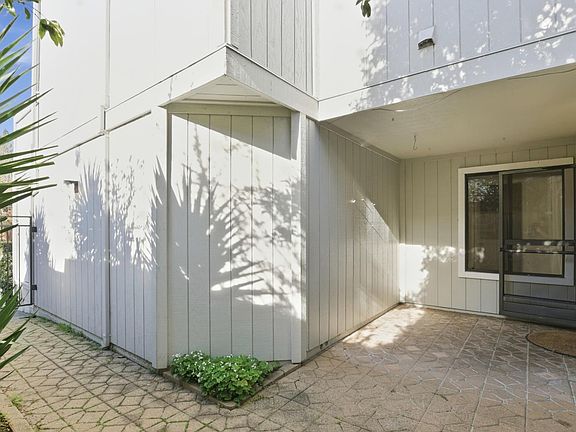 3rd image of 2700 Pike Drive