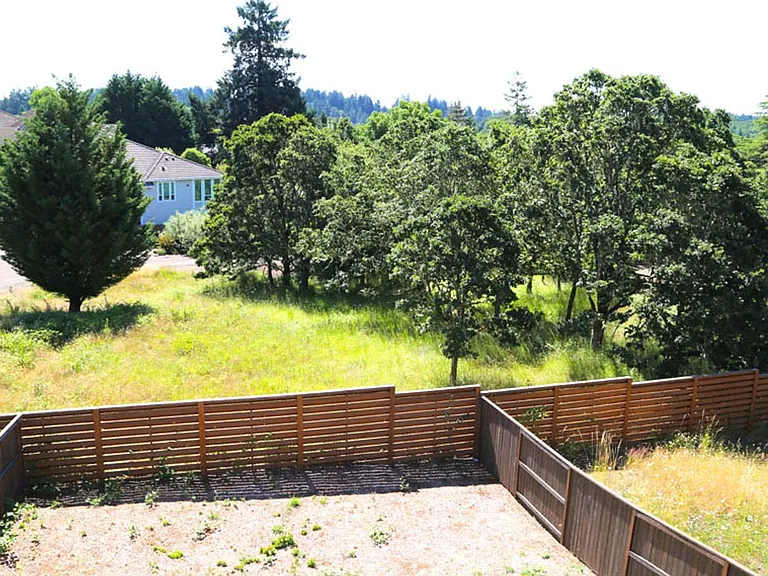 5004 NW Lavender Cir — Photo 3