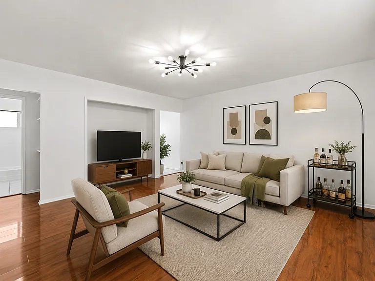 10926 Hortense St — Photo 29