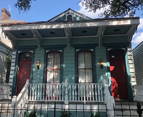 2121 Jackson Ave Photo 1