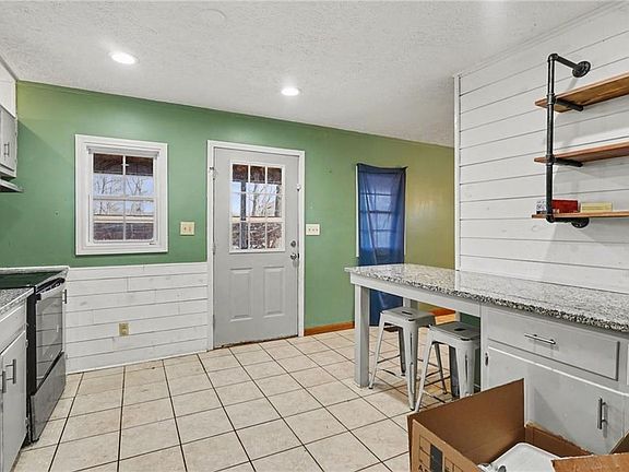 4th image of 2986 Defoor Rd