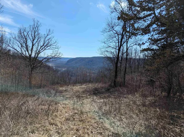 LOT 8 Royal Ln, Harpers Ferry, IA 52146
